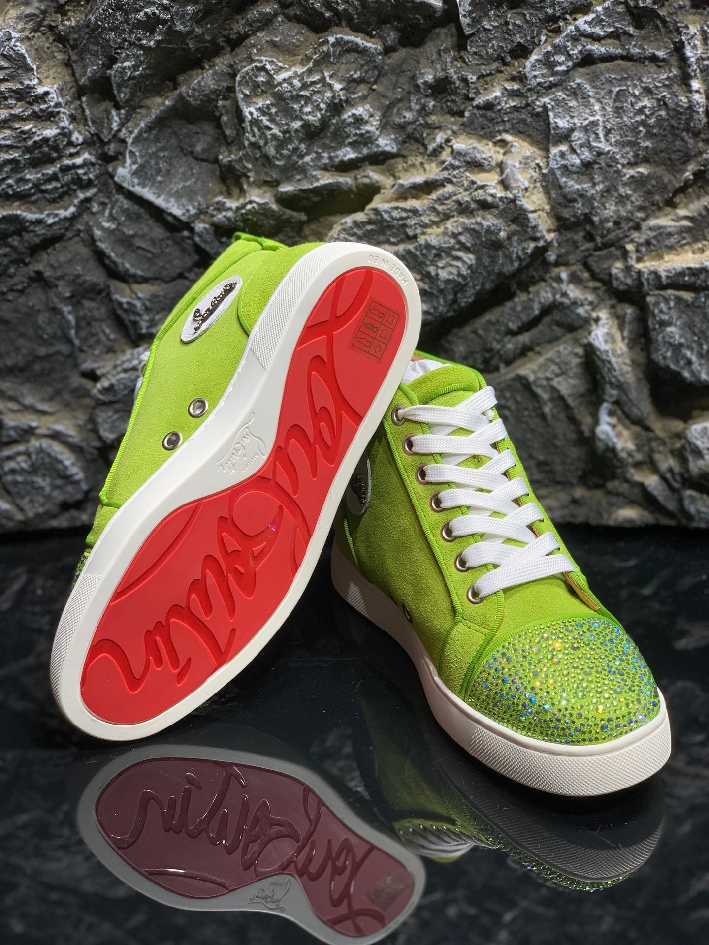 Sneakers