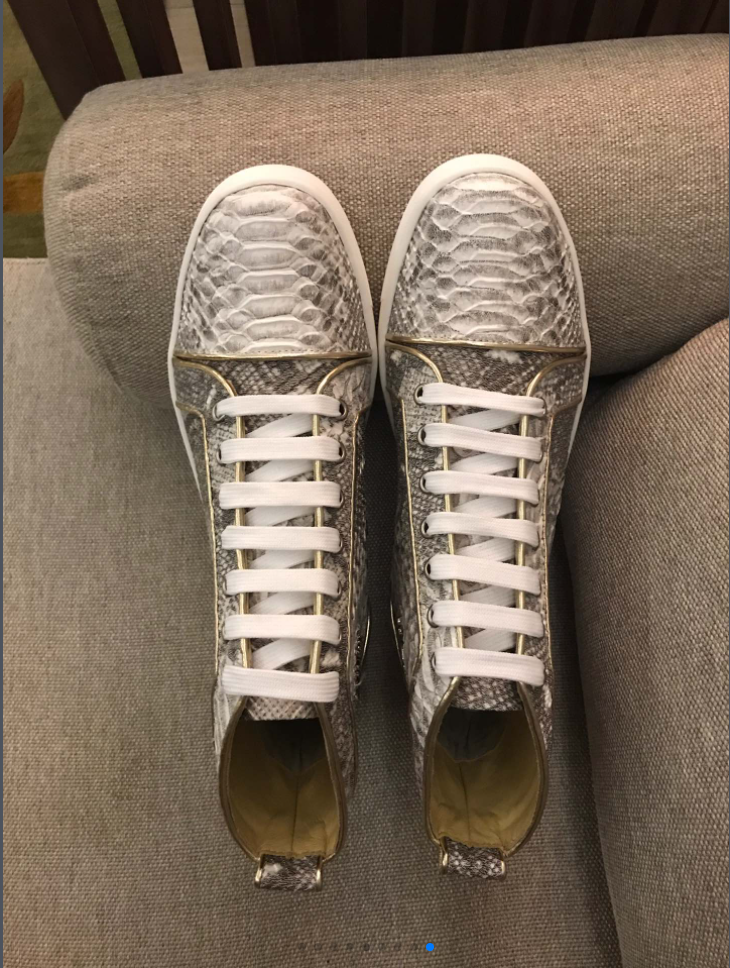 Sneakers