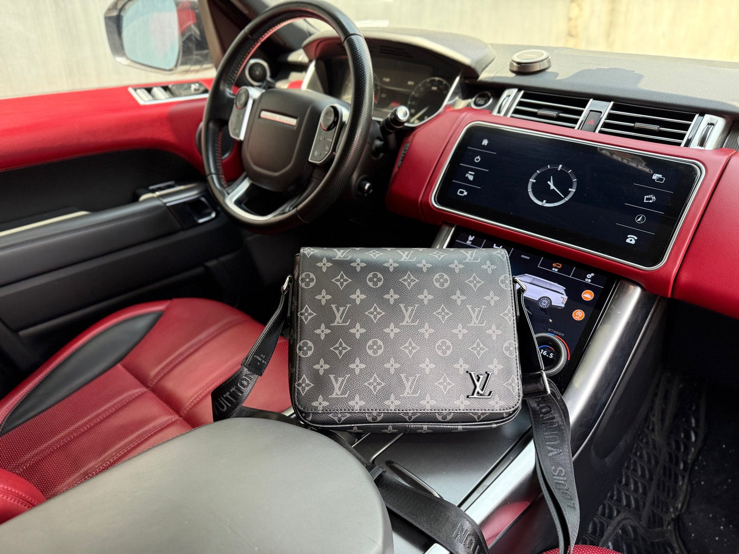 Shoulder Bags