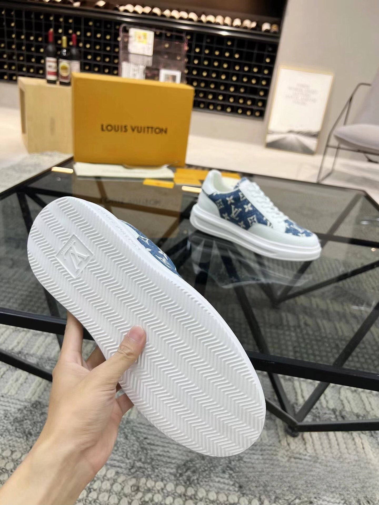 Sneakers