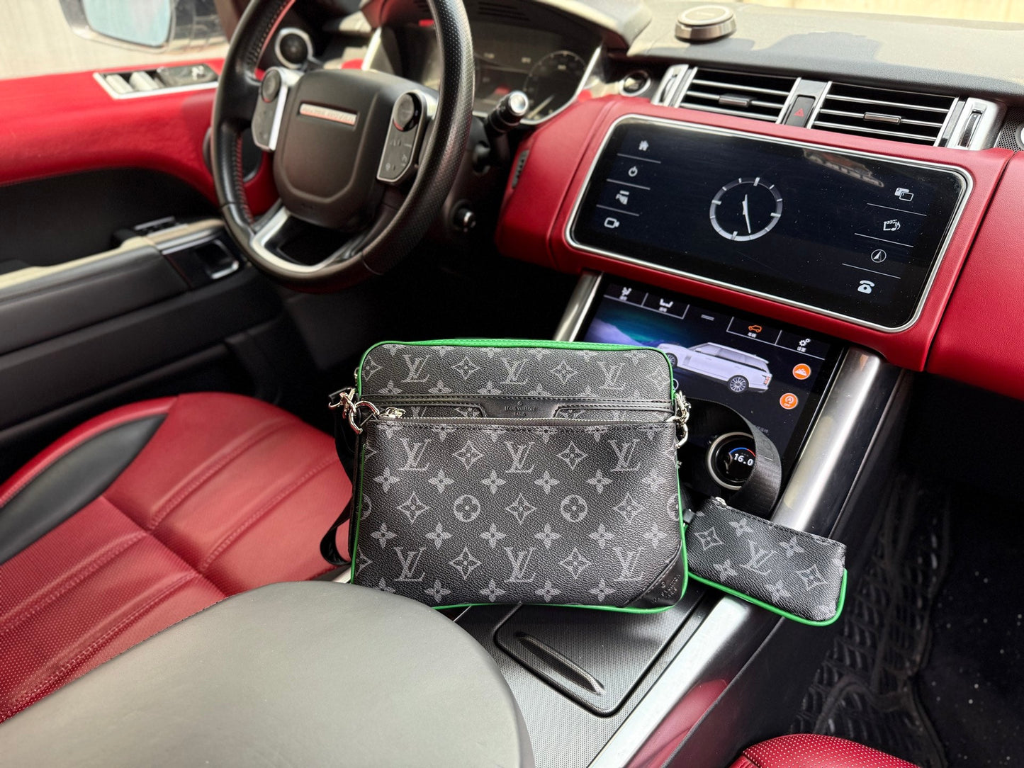 Shoulder Bags