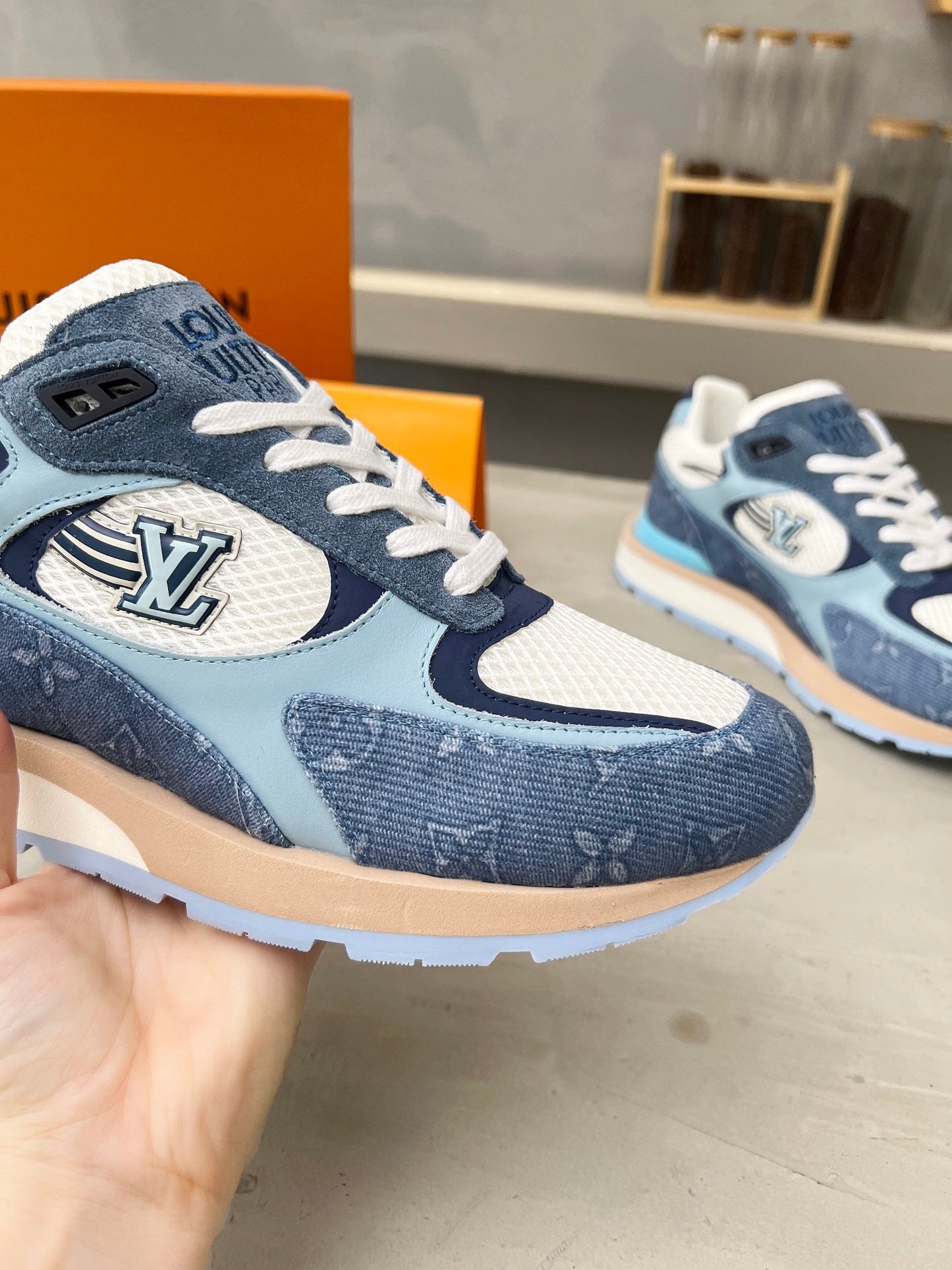 Sneakers