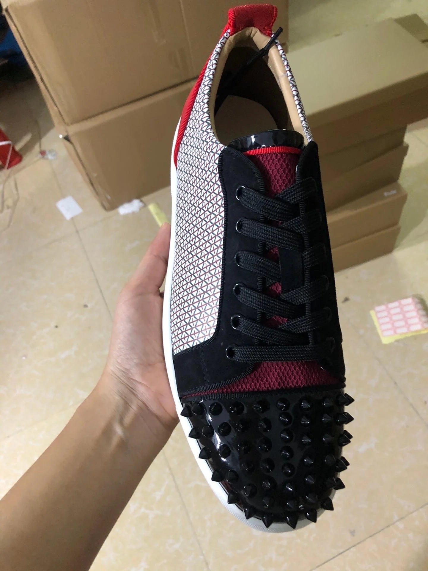 Sneaker