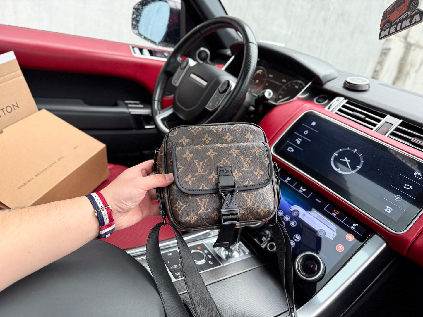 Shoulder Bags