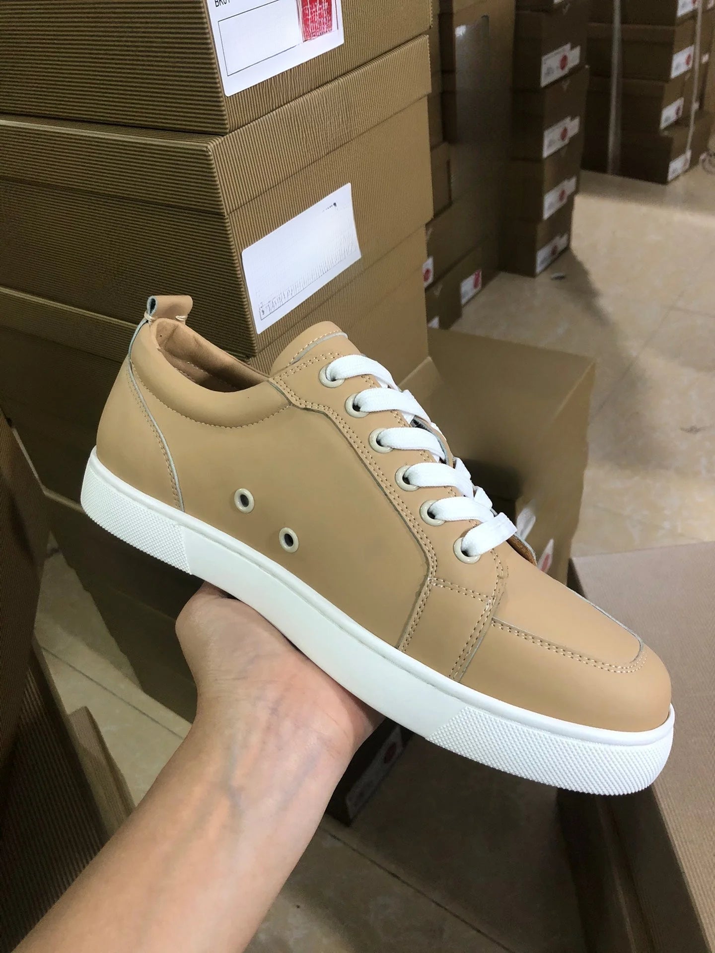 Sneaker