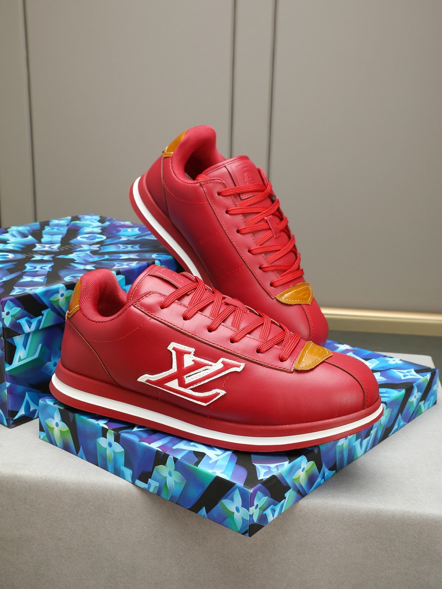 Sneakers