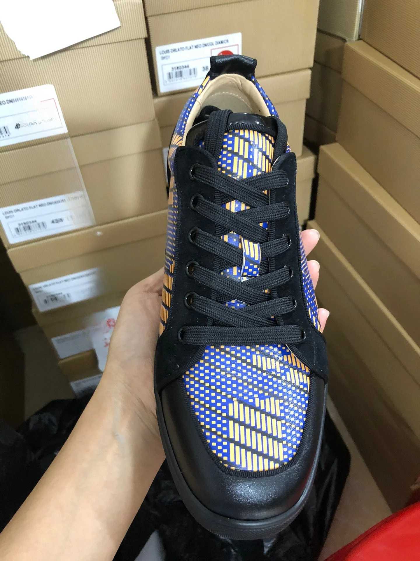 Sneakers
