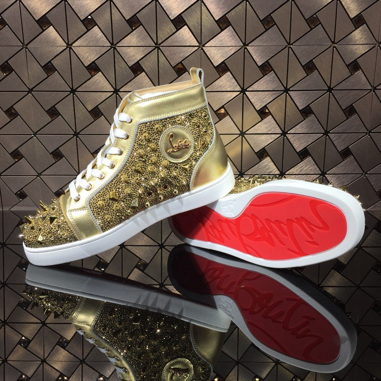 Sneakers