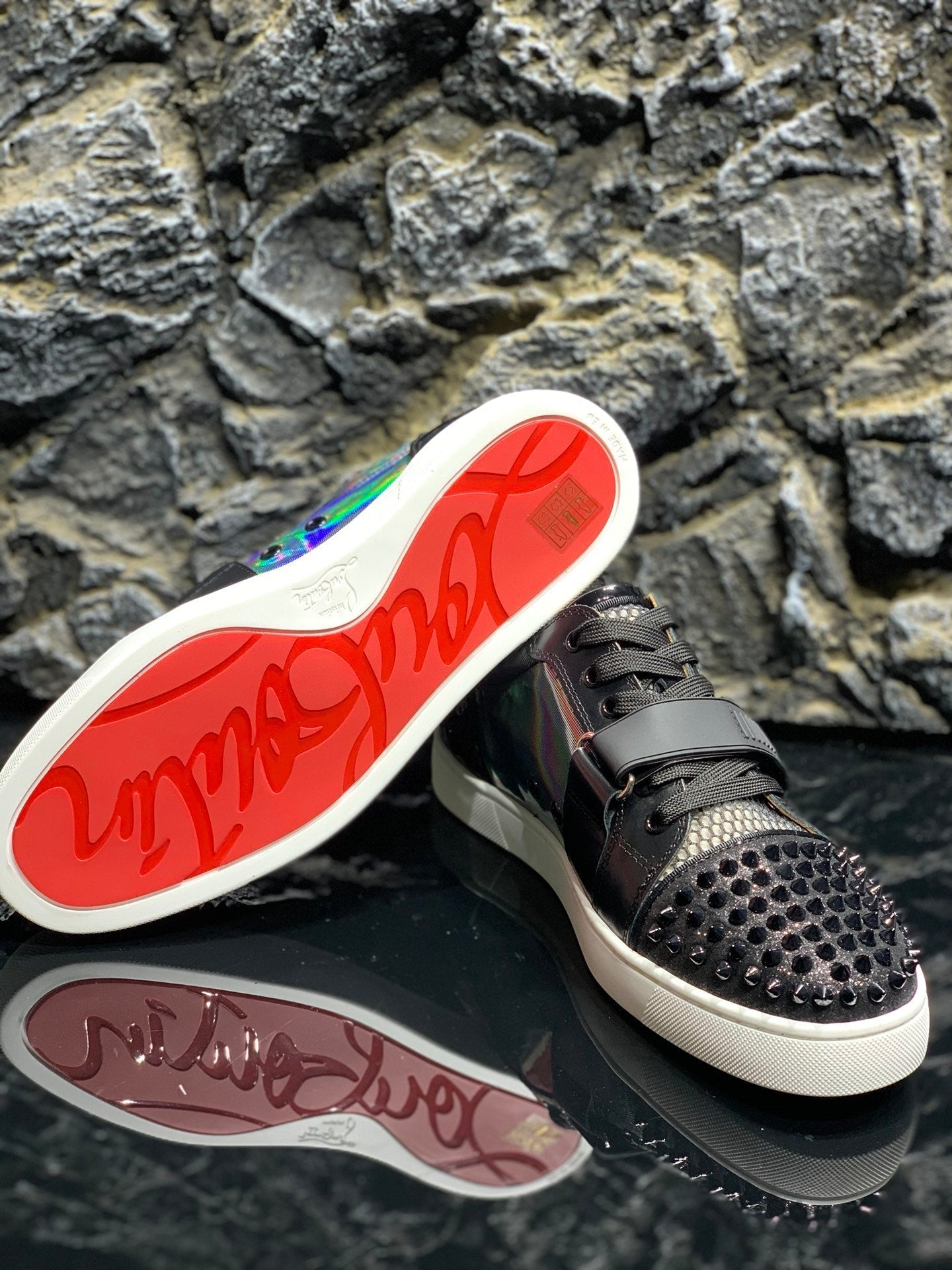Sneakers