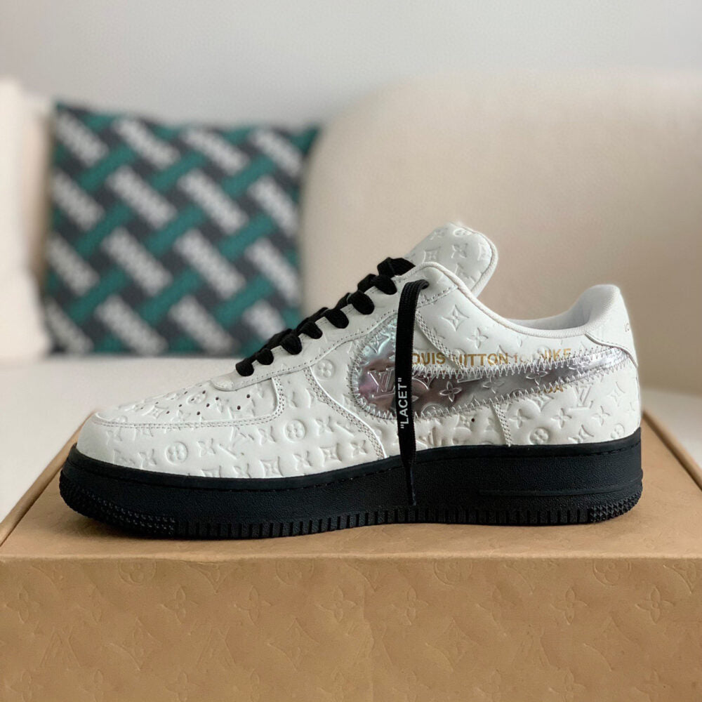 Sneaker
