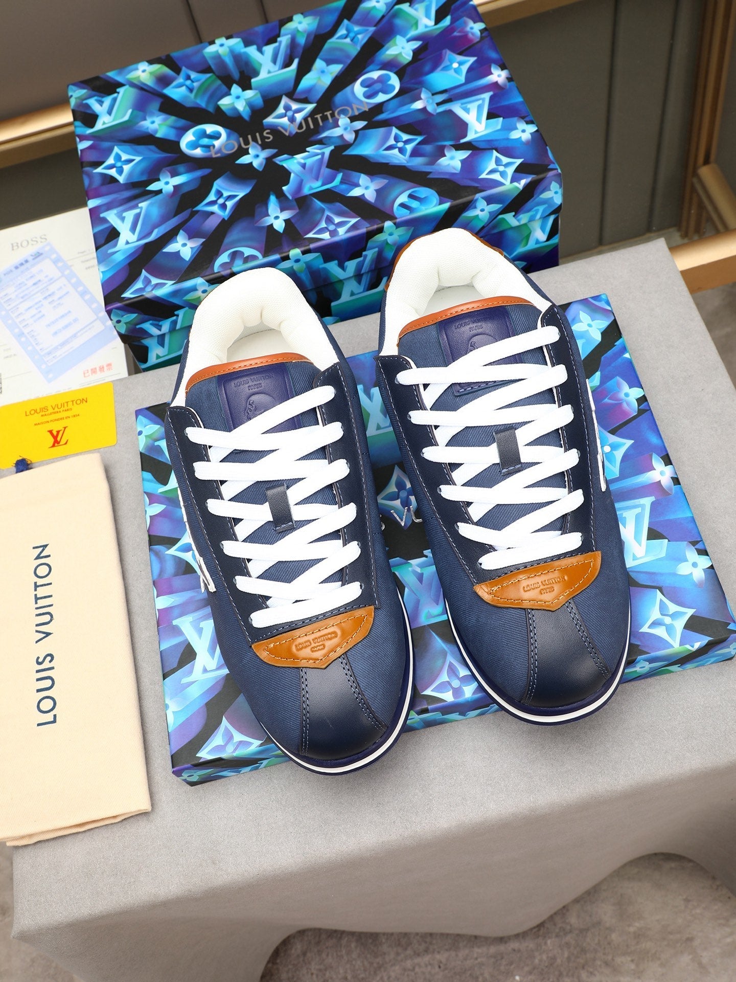Sneakers