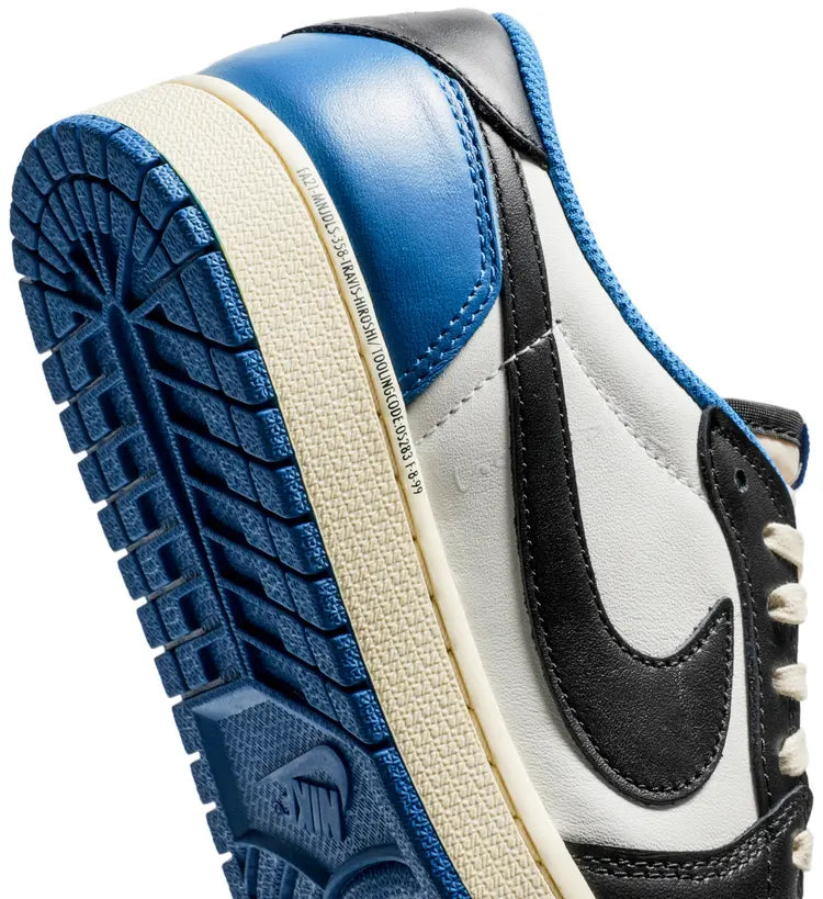 Sneaker