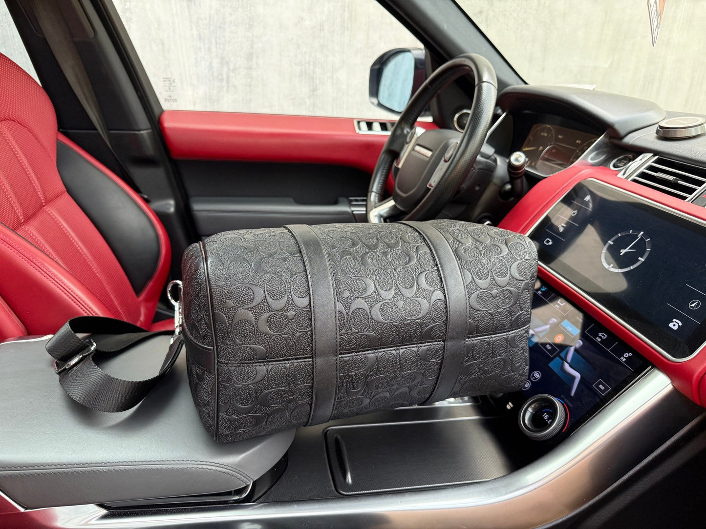 Shoulder Bags