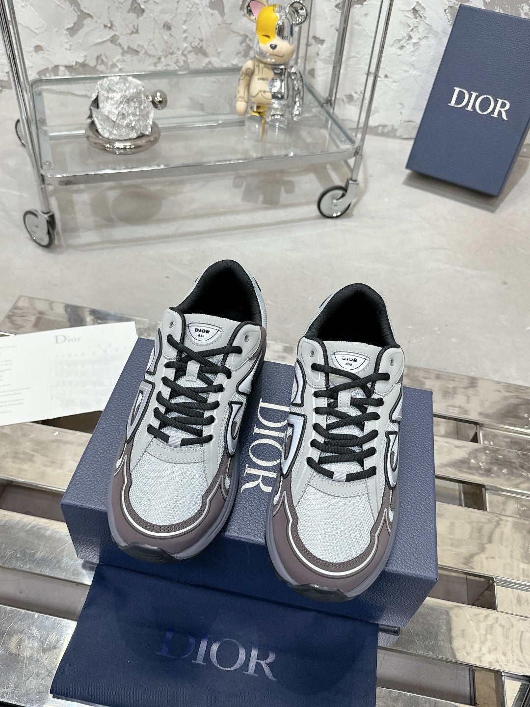 Sneakers
