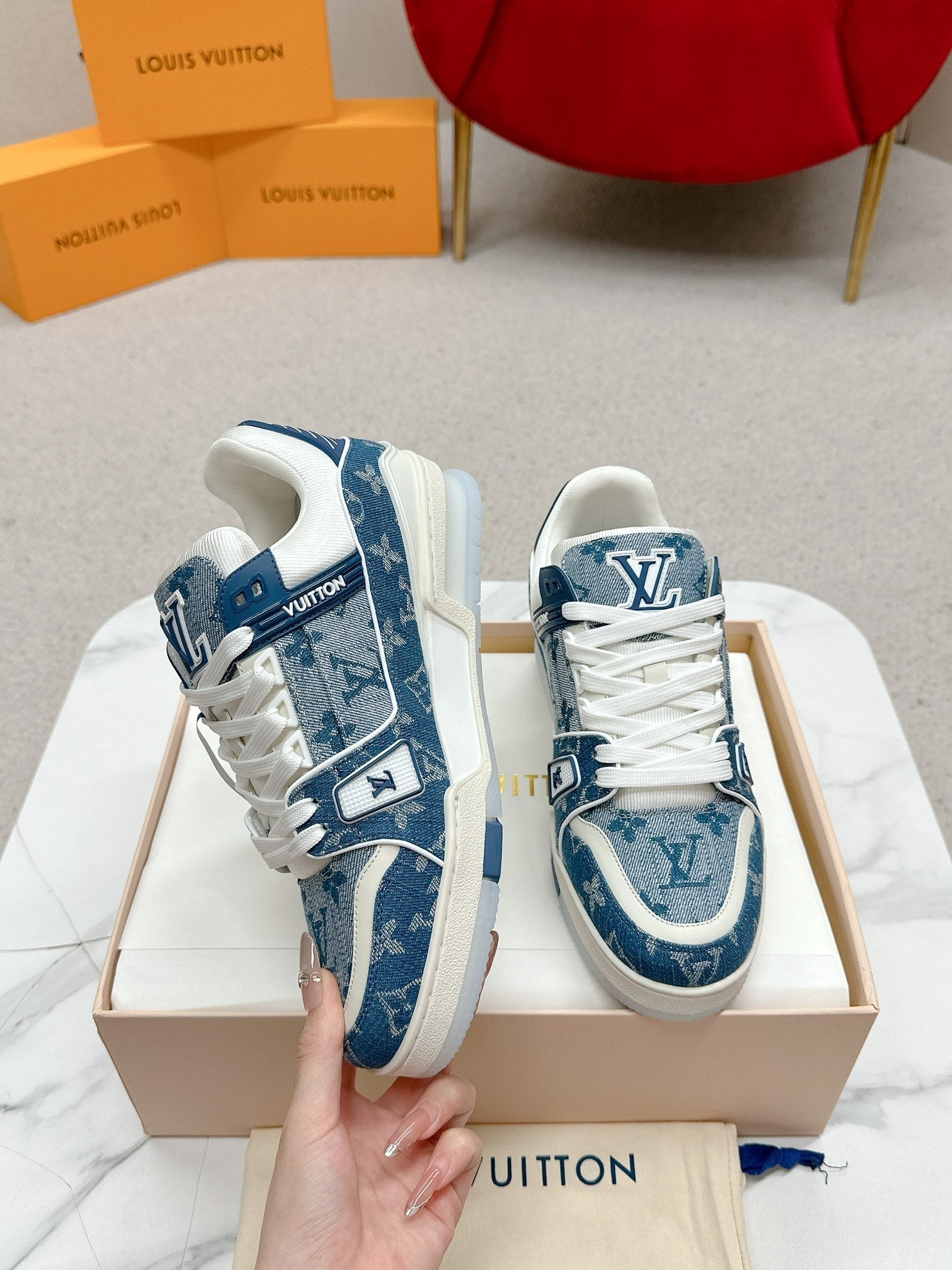 Sneakers