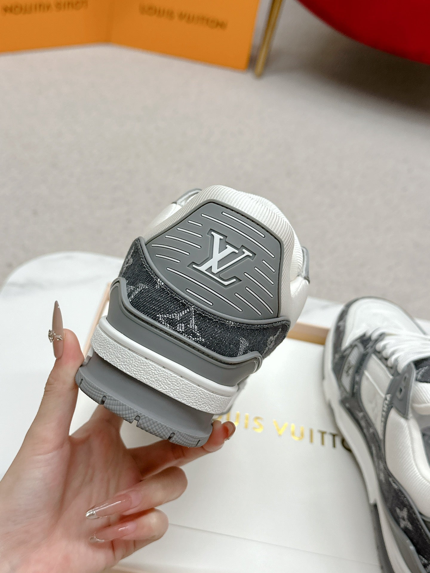 Sneakers