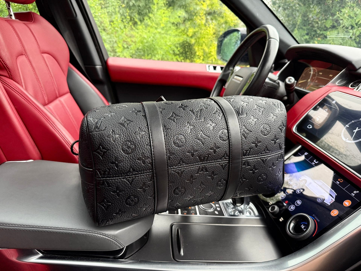 Shoulder Bags