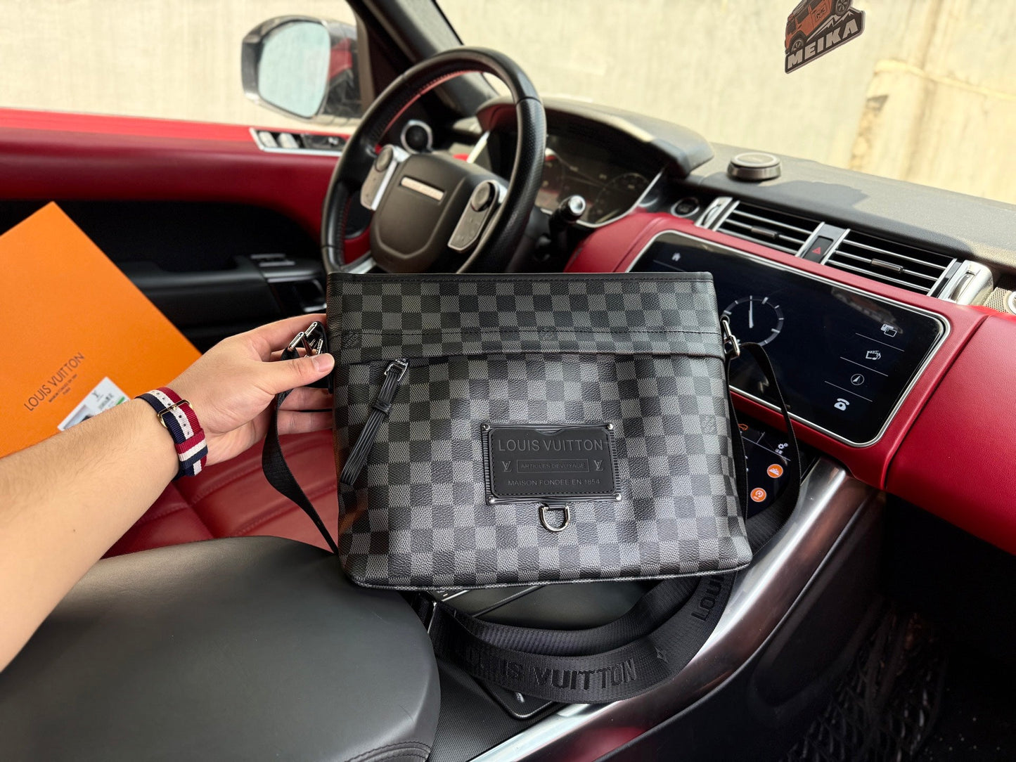 Shoulder Bags