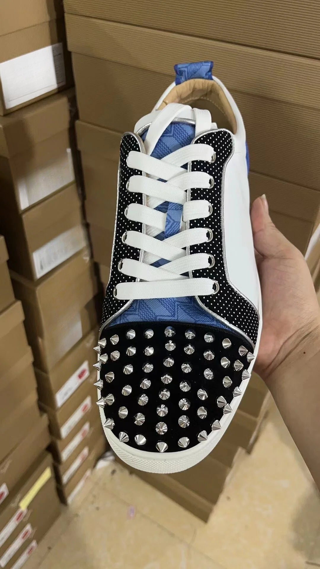 Sneakers