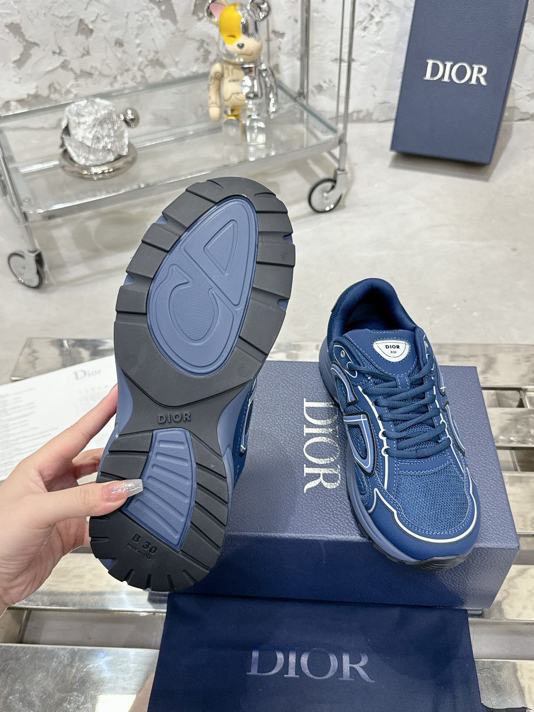 Sneakers