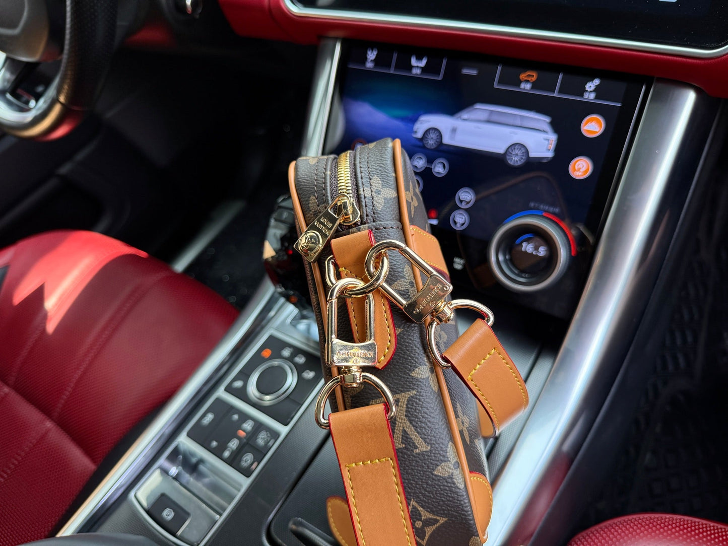 Shoulder Bags