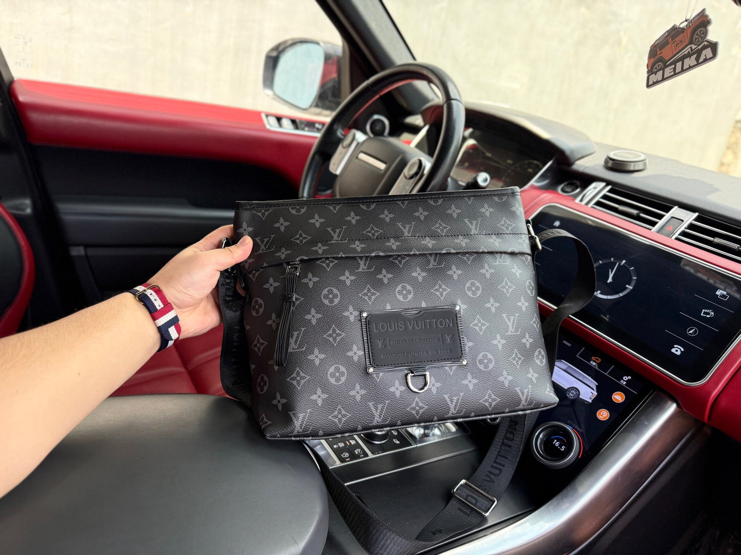 Shoulder Bags