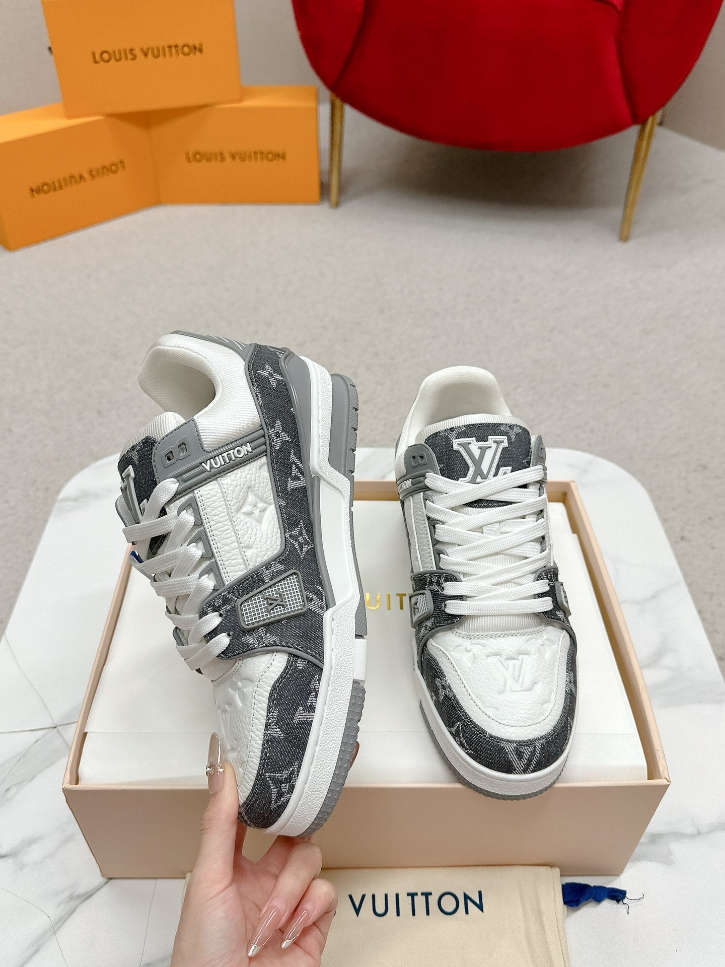 Sneakers