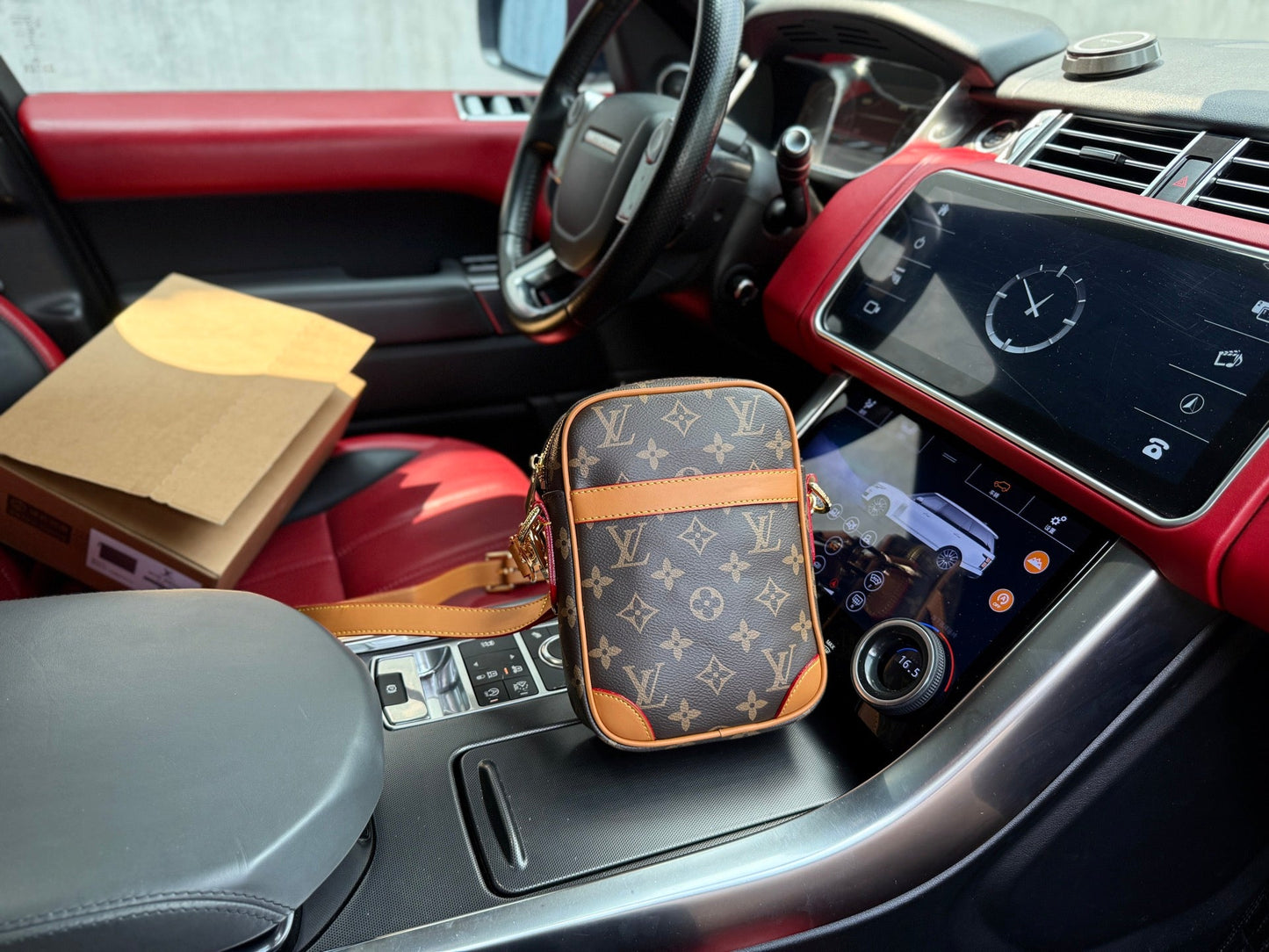 Shoulder Bags