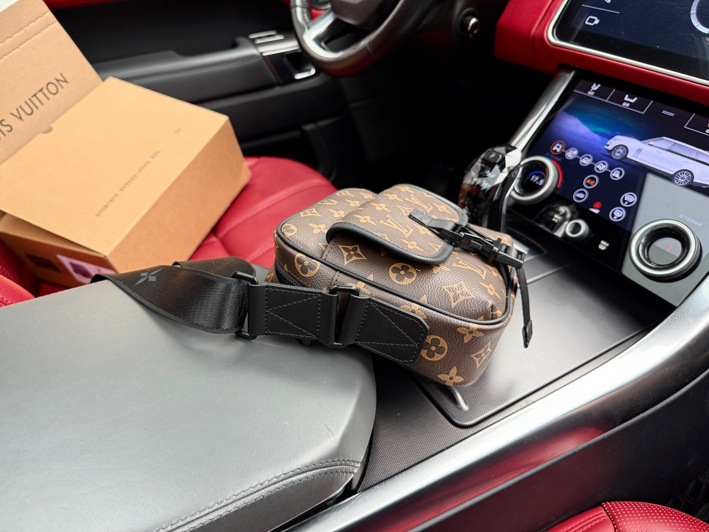 Shoulder Bags