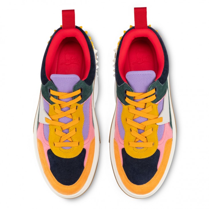 Sneaker