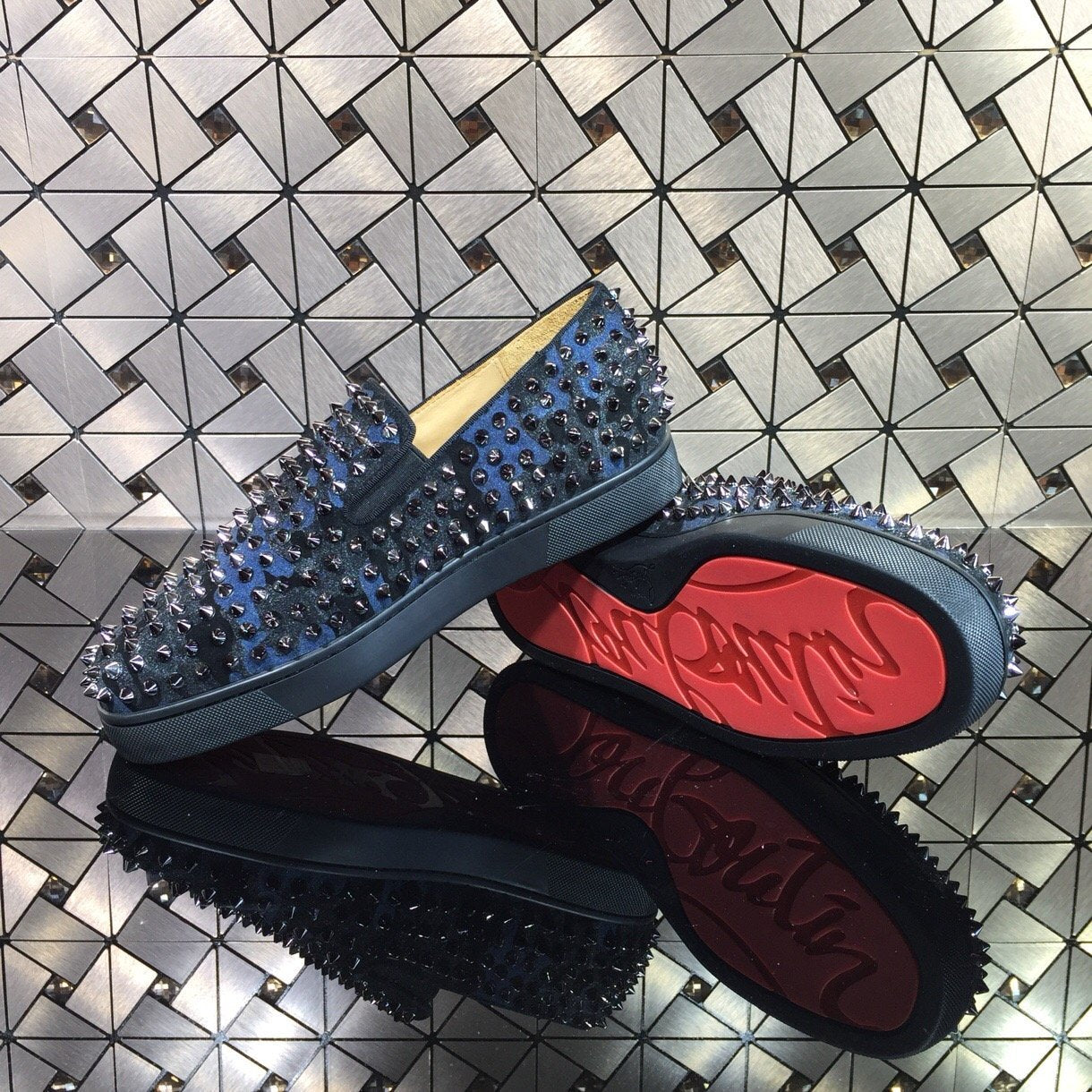 Sneakers