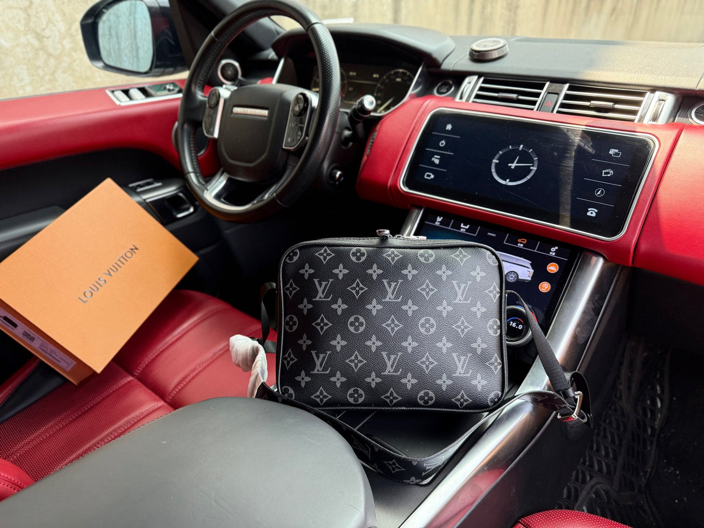 Shoulder Bags