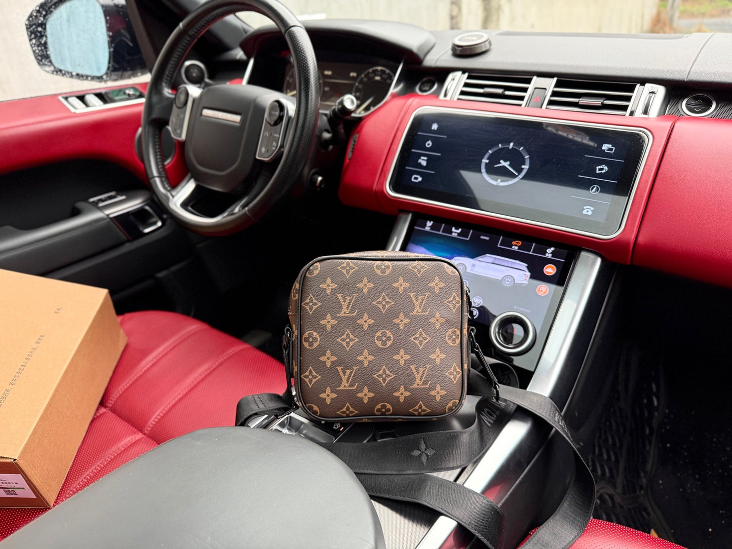 Shoulder Bags