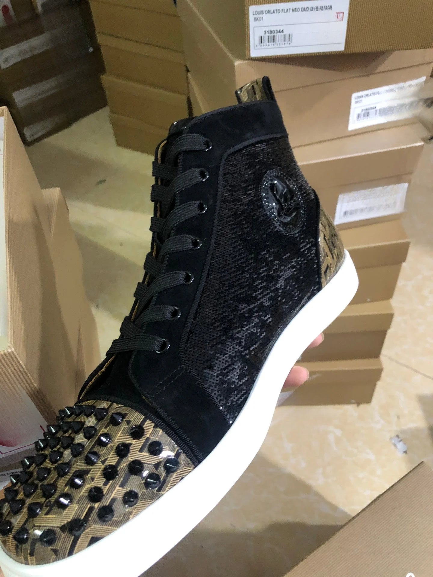 Sneaker