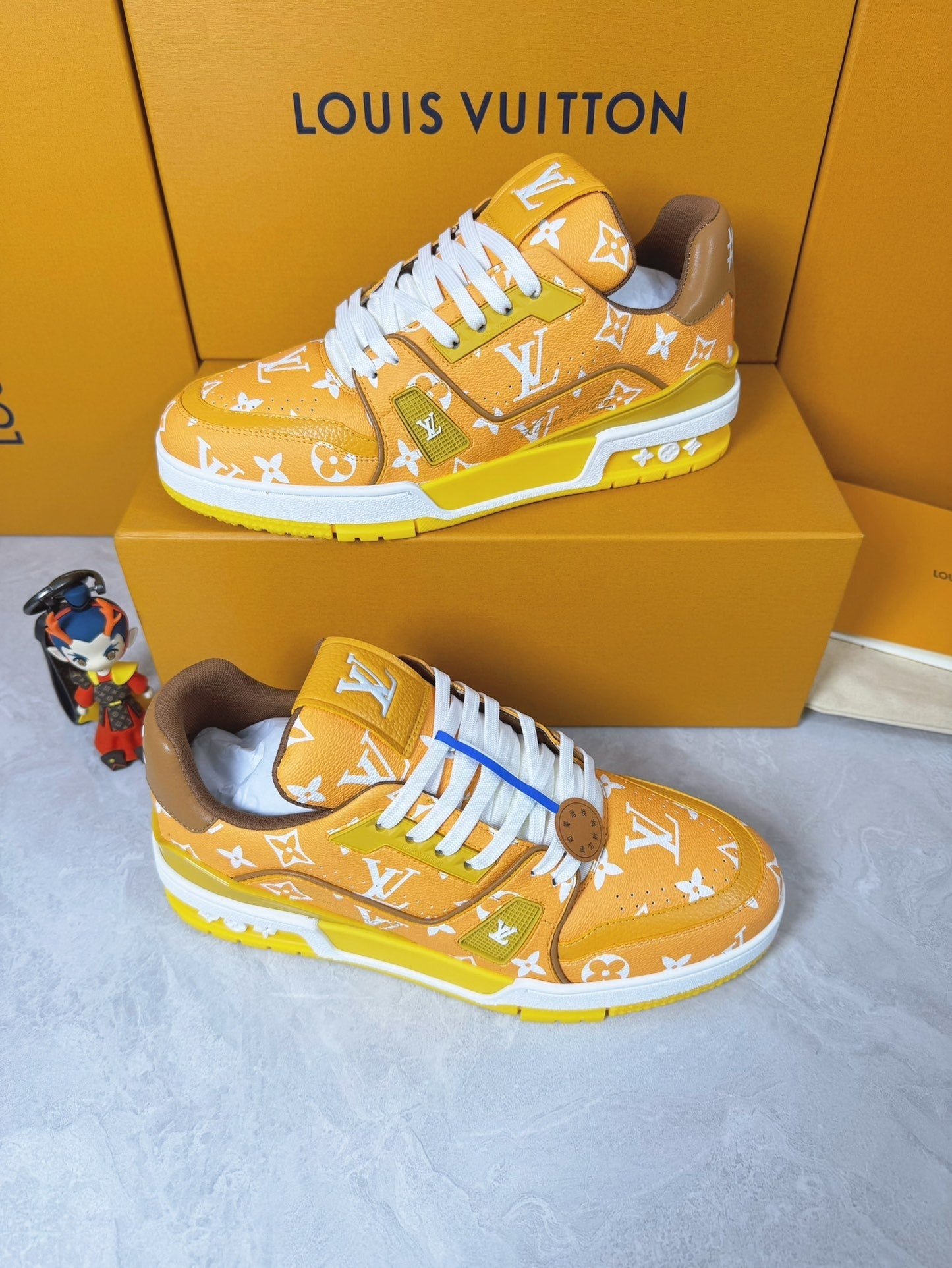 Sneakers