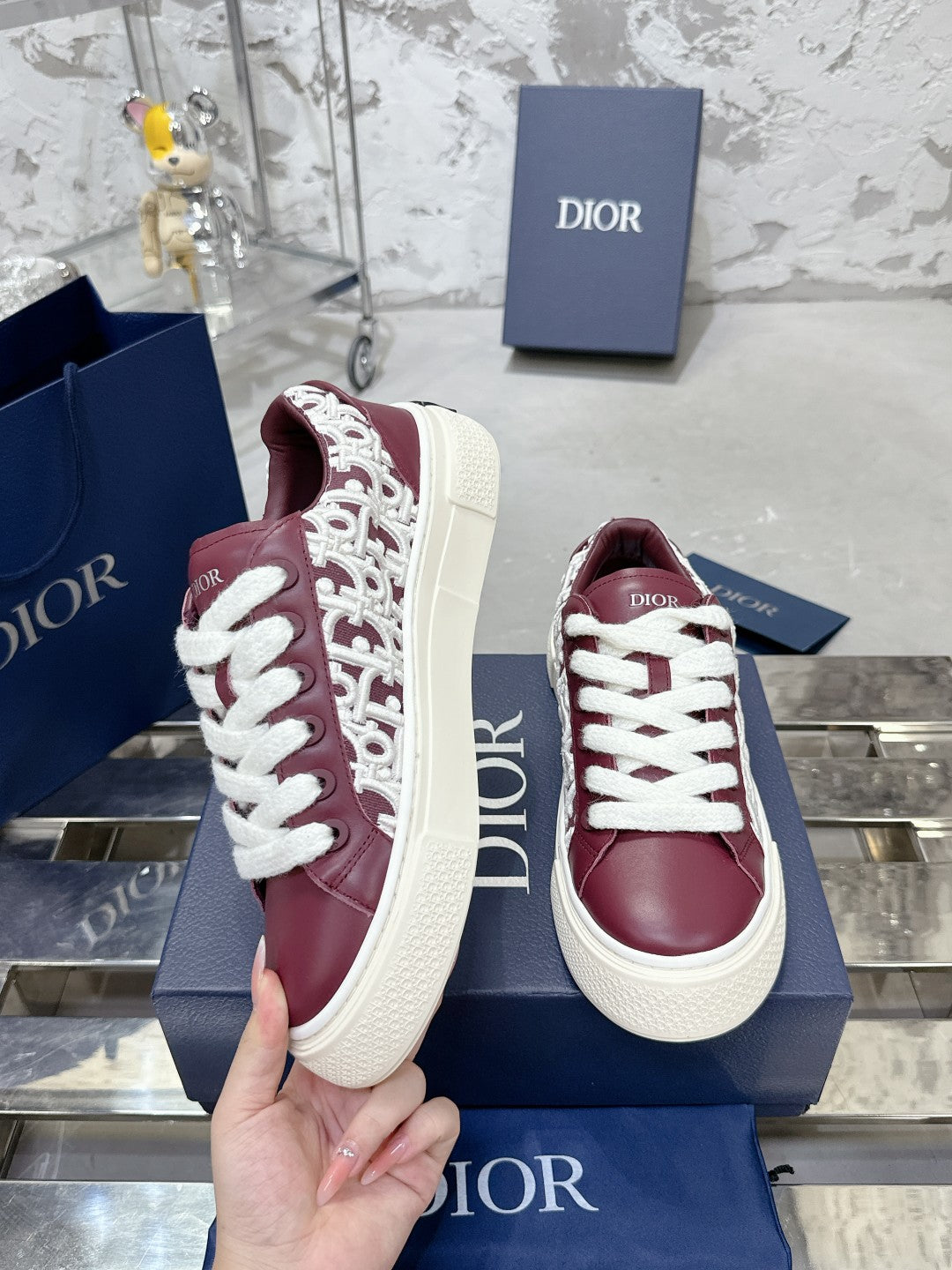 Sneakers