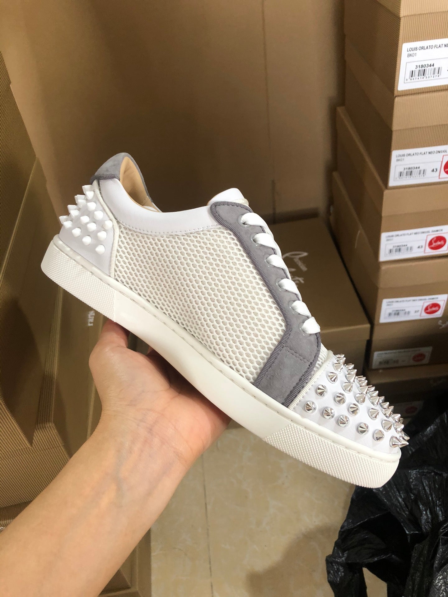 Sneaker