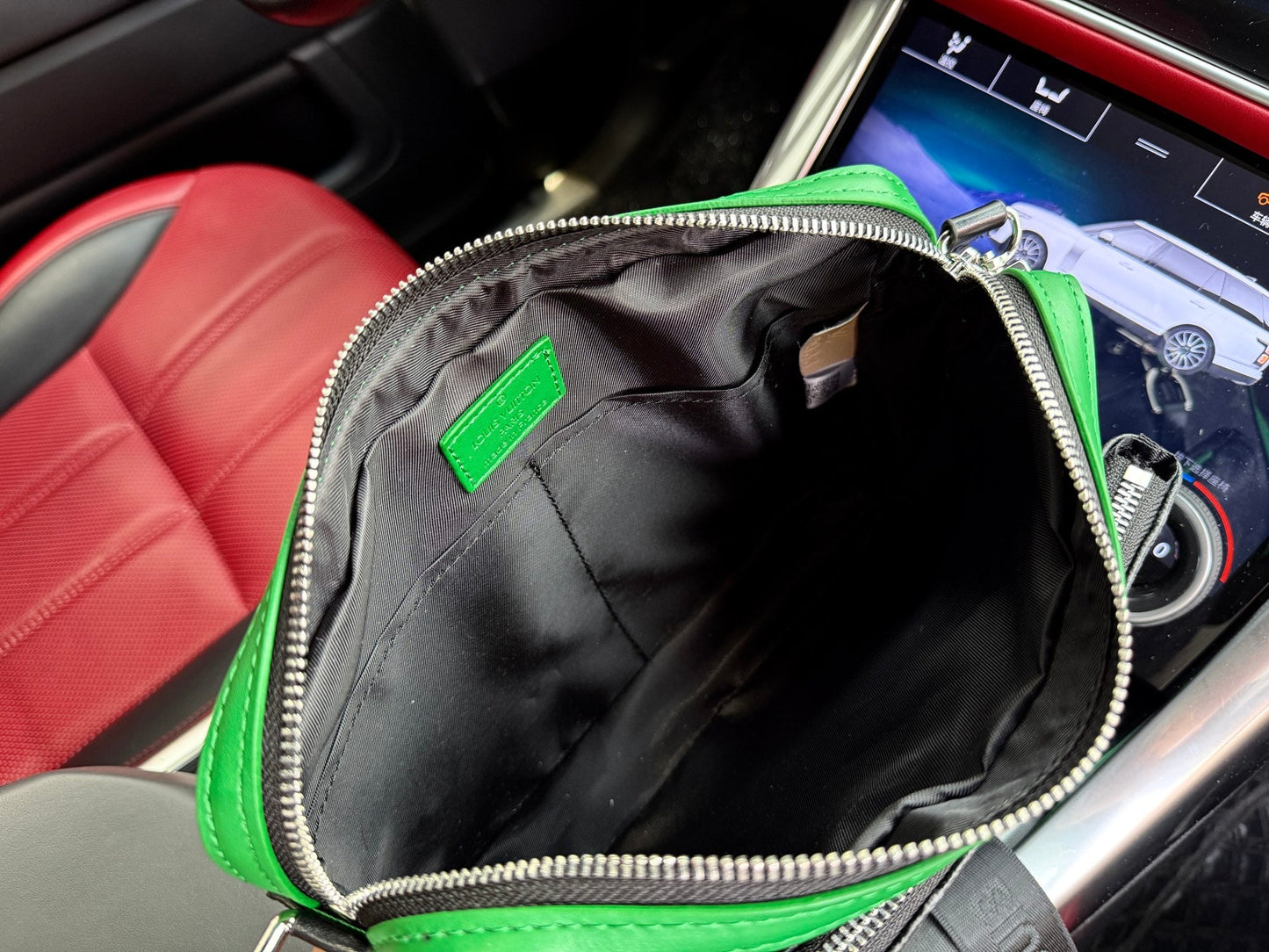 Shoulder Bags