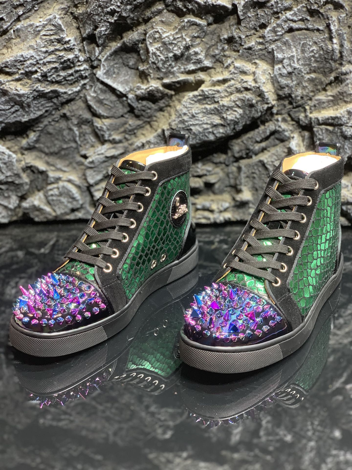 Sneakers