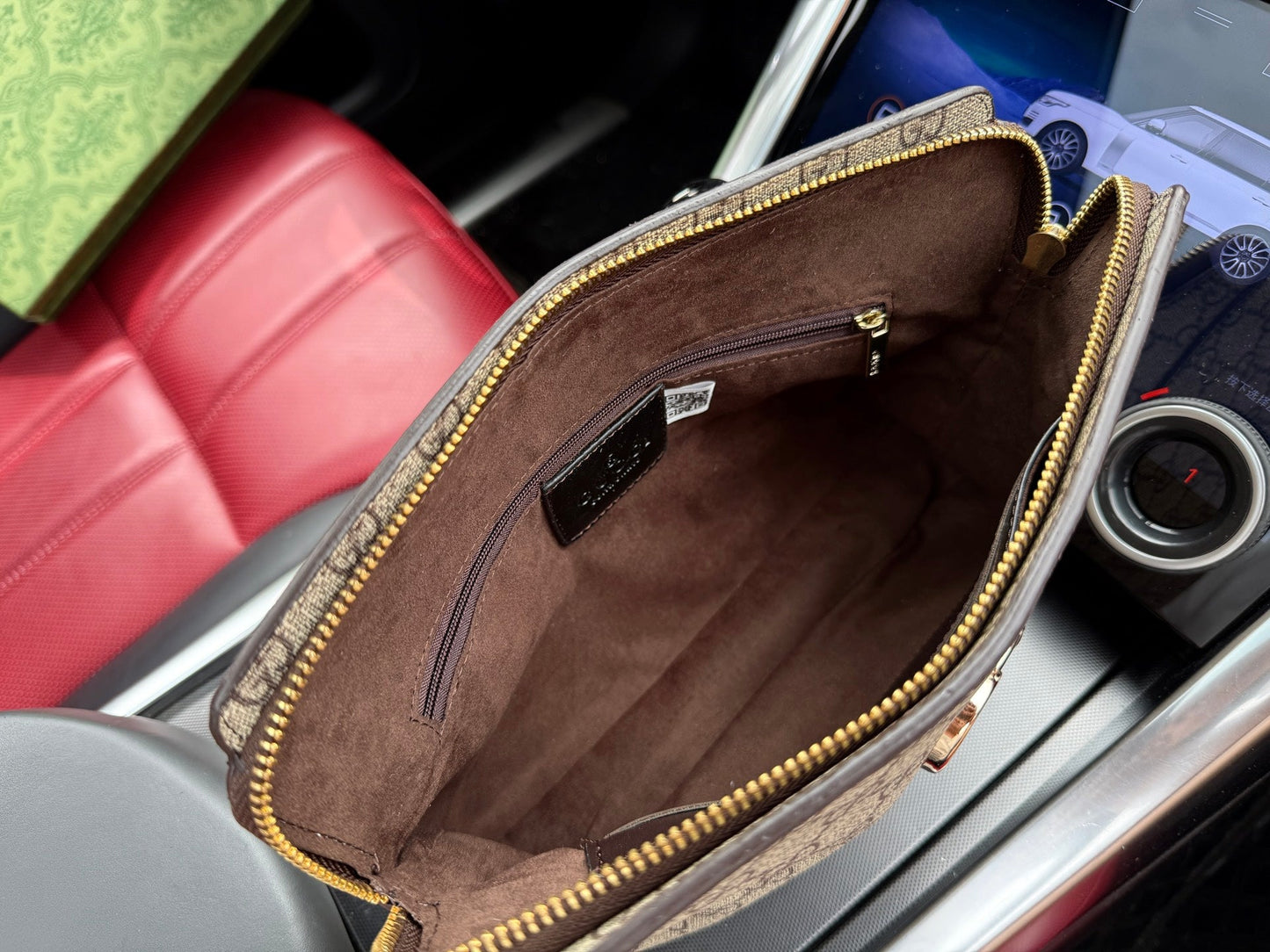 handbag