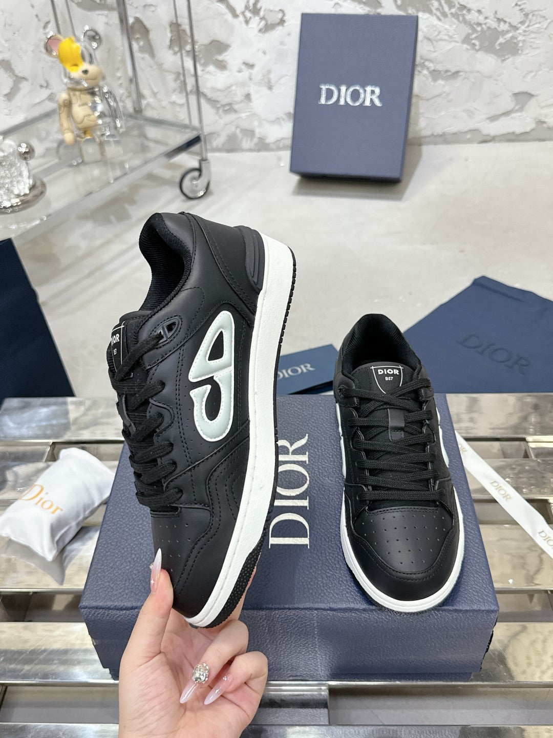 Sneakers
