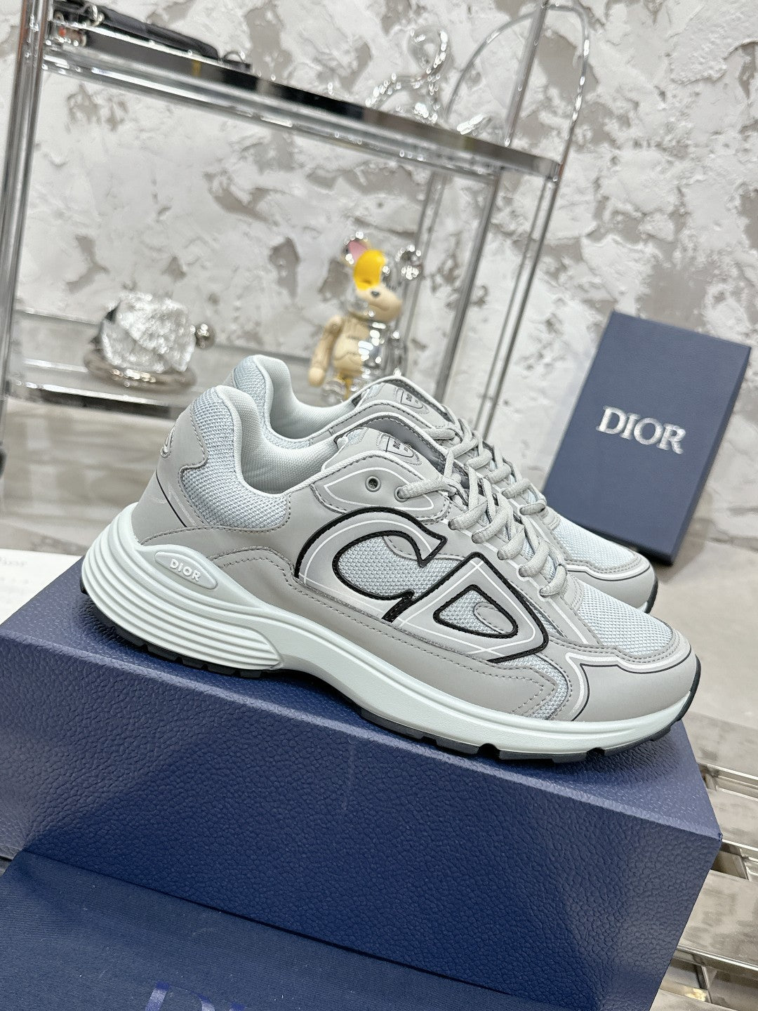 Sneakers