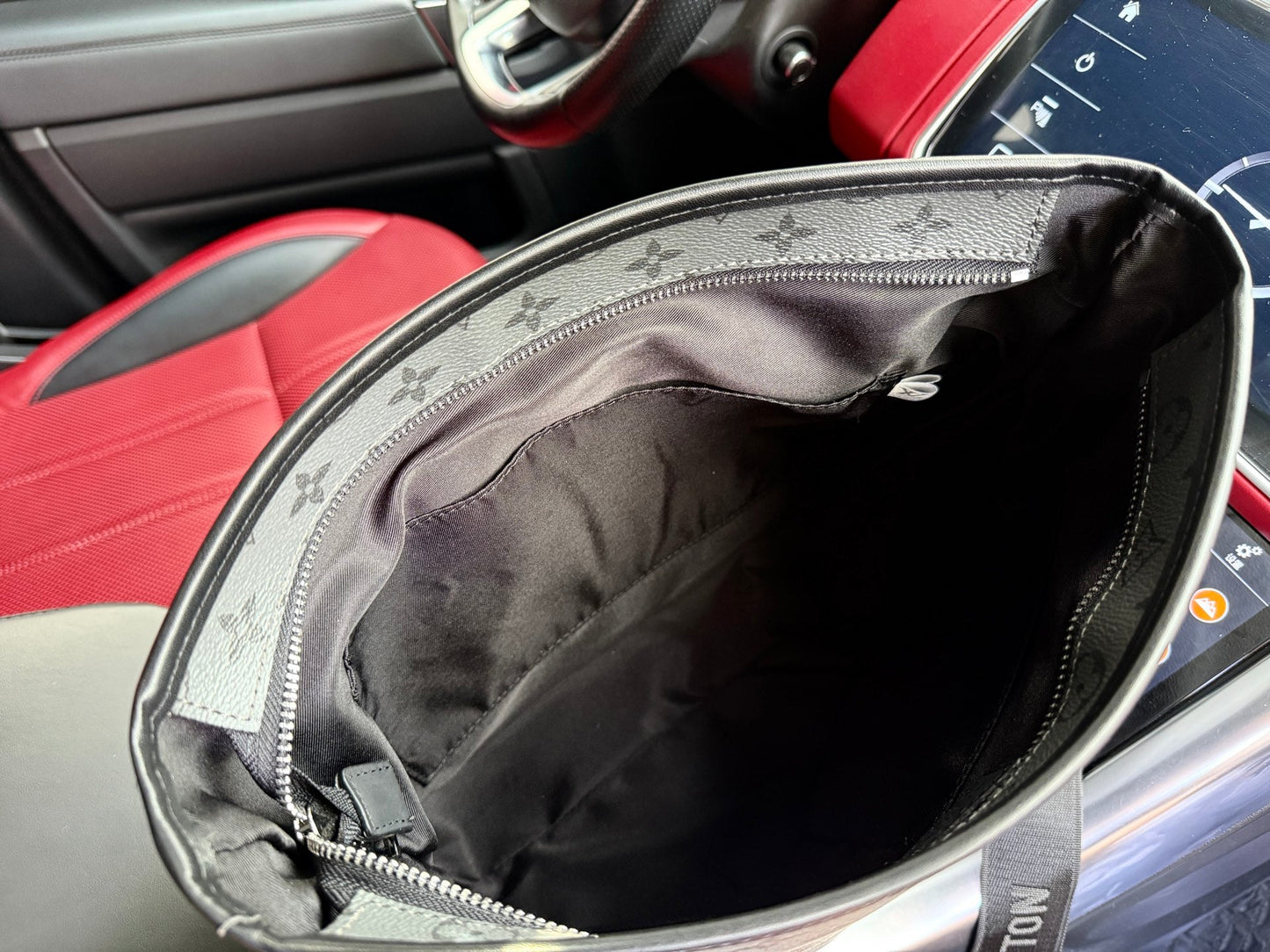 Shoulder Bags