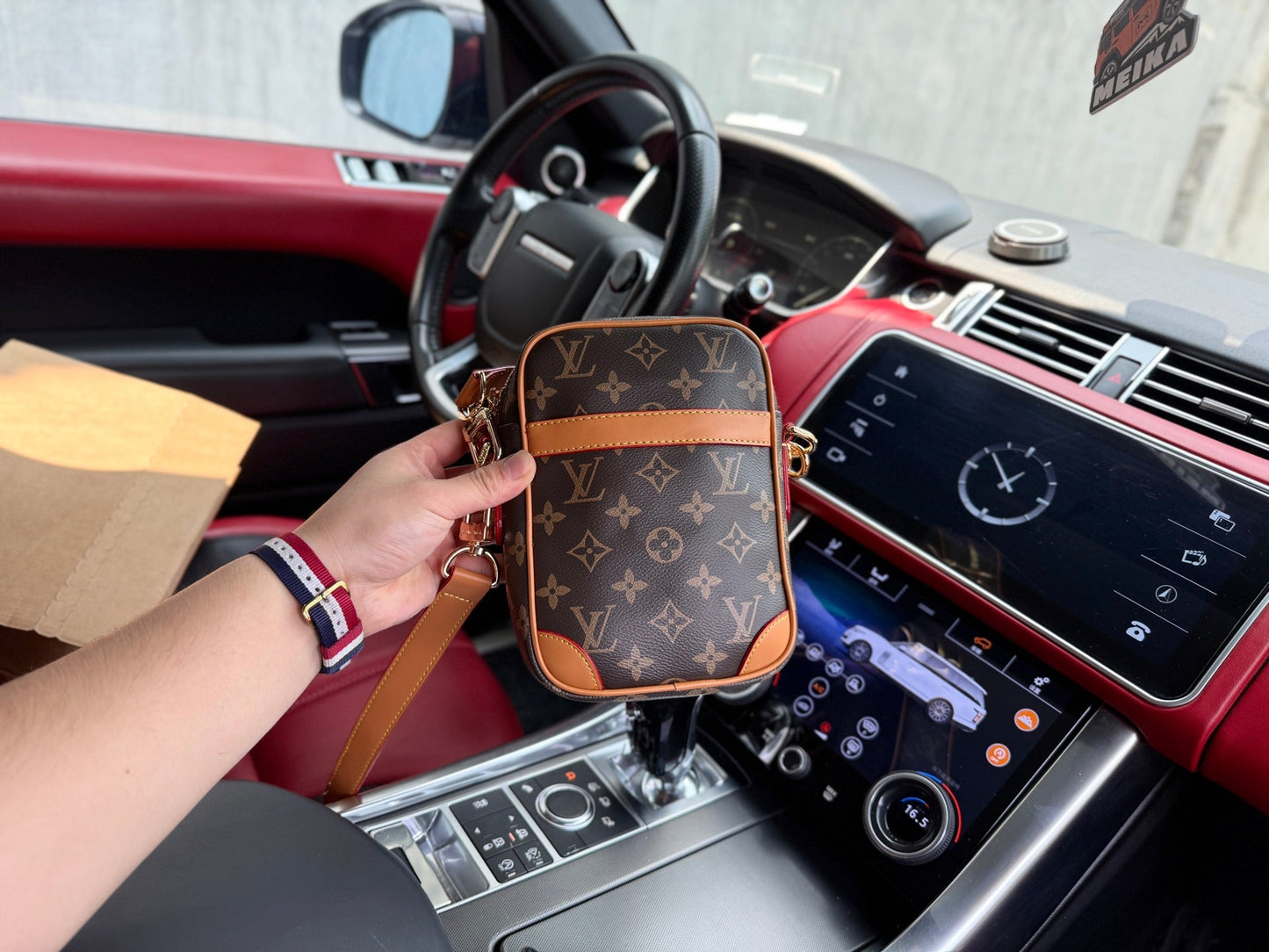 Shoulder Bags