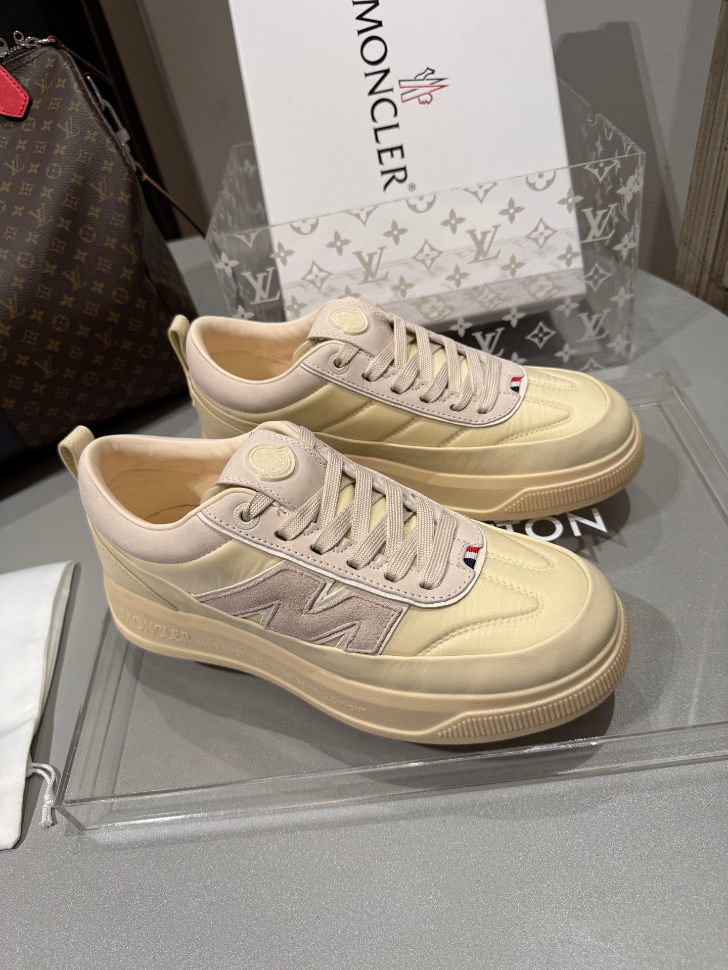 Sneakers