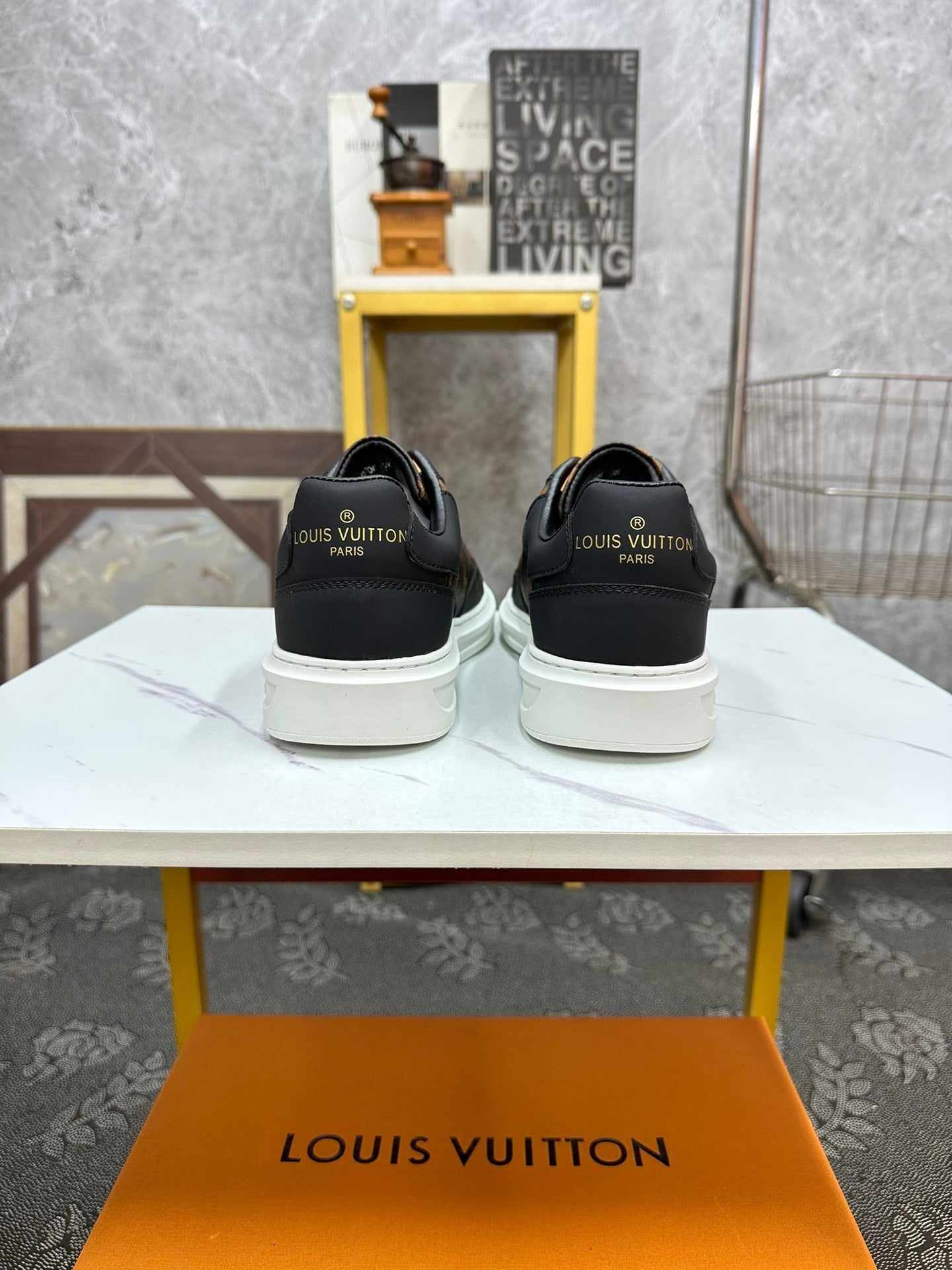 Sneakers