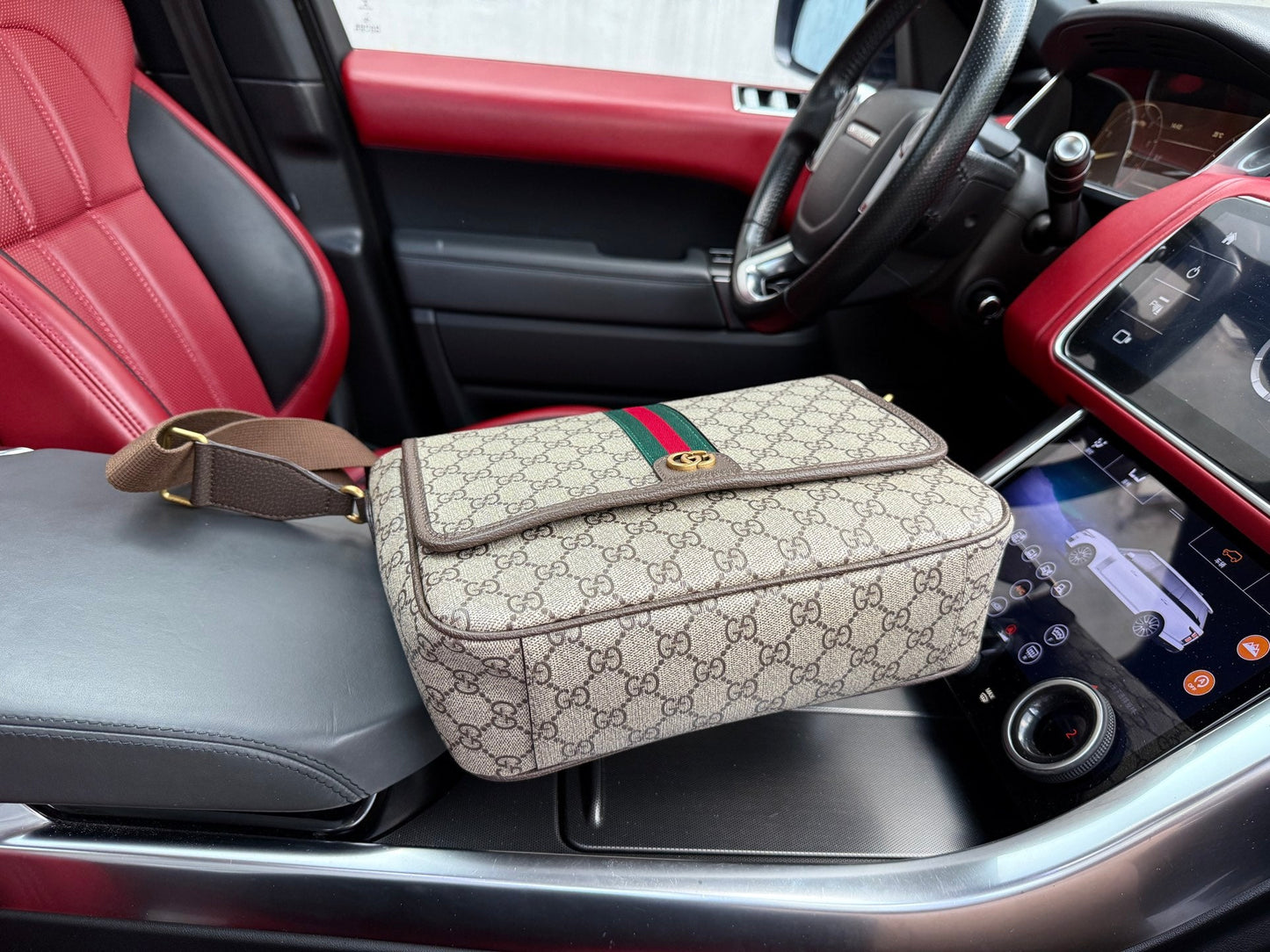 Shoulder Bags