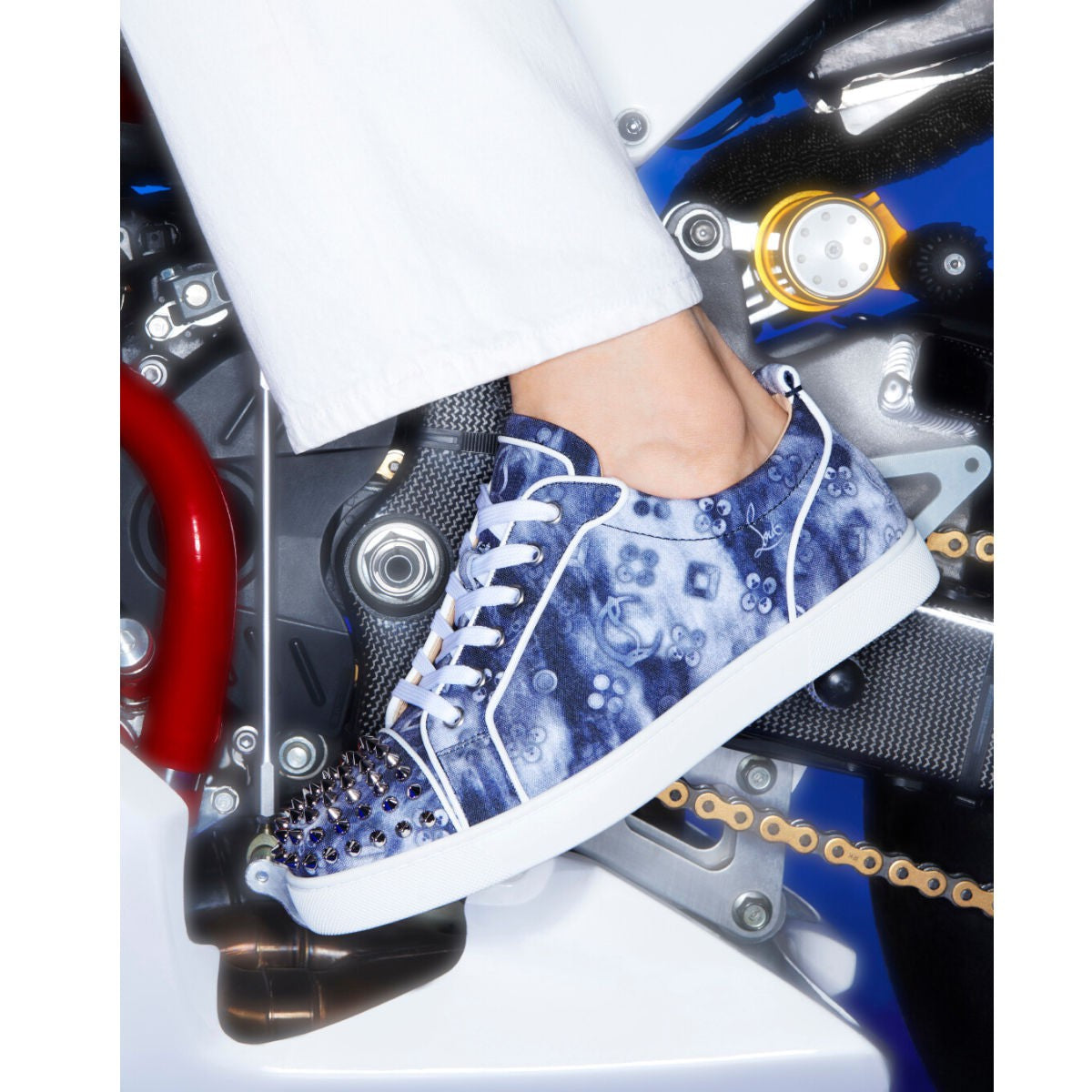 Sneakers