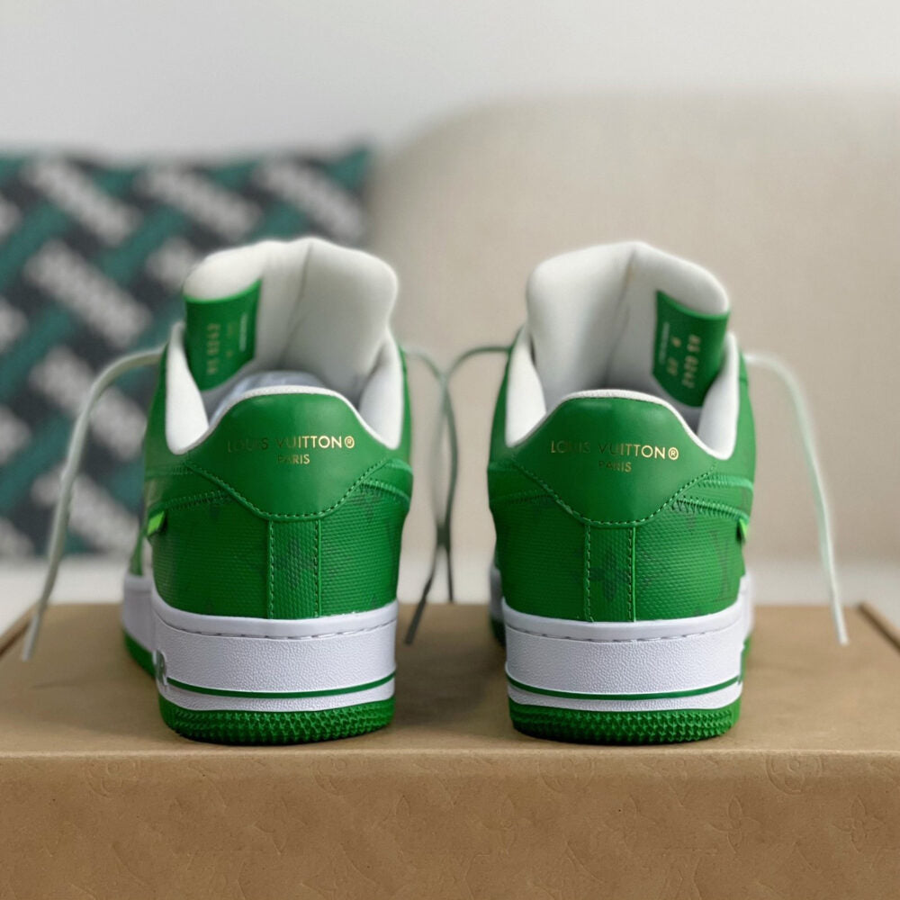 Sneaker