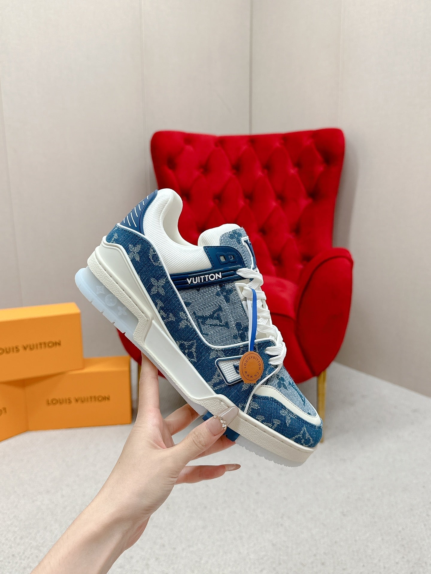 Sneakers